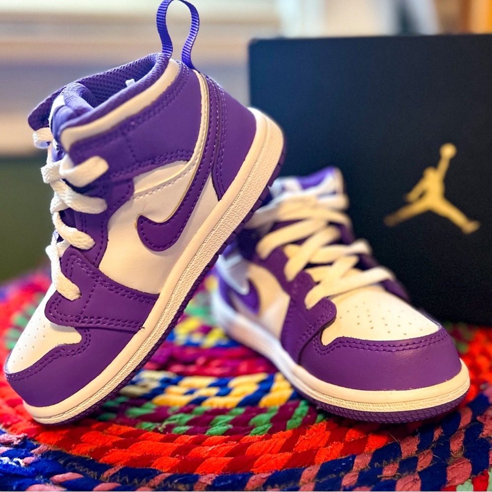Nike Jordan 1 Mid TD Sneaker Purple Venom / White Toddler 9c